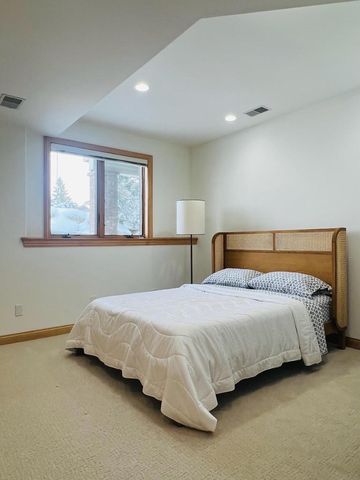 3466 Nappe Drive, Middleton, WI 53562