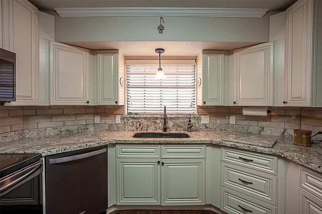 12770 Satinwood Lane, Beaumont, TX 77713