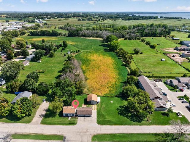 317 S 5TH AVENUE, Winneconne, WI 54986