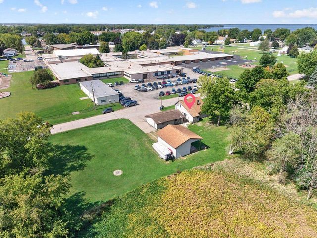 317 S 5TH AVENUE, Winneconne, WI 54986