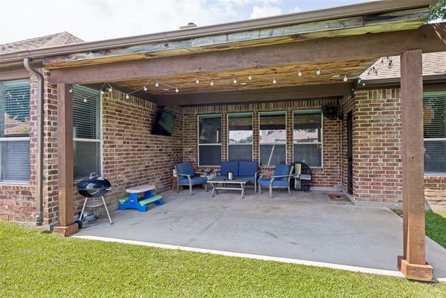2215 Quail Hollow Drive, Sachse, TX 75048