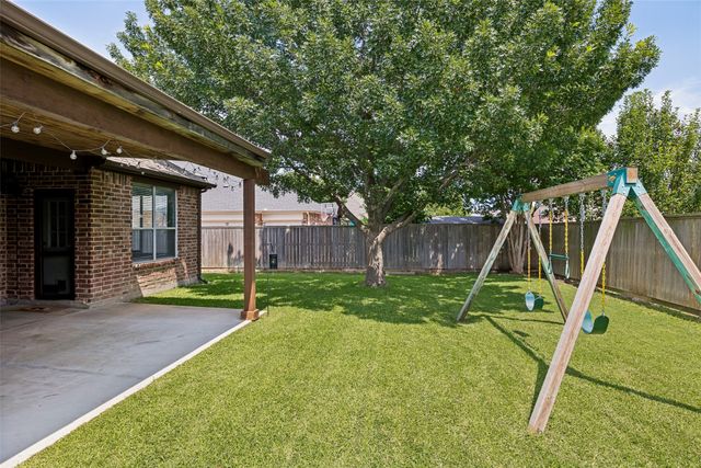 2215 Quail Hollow Drive, Sachse, TX 75048