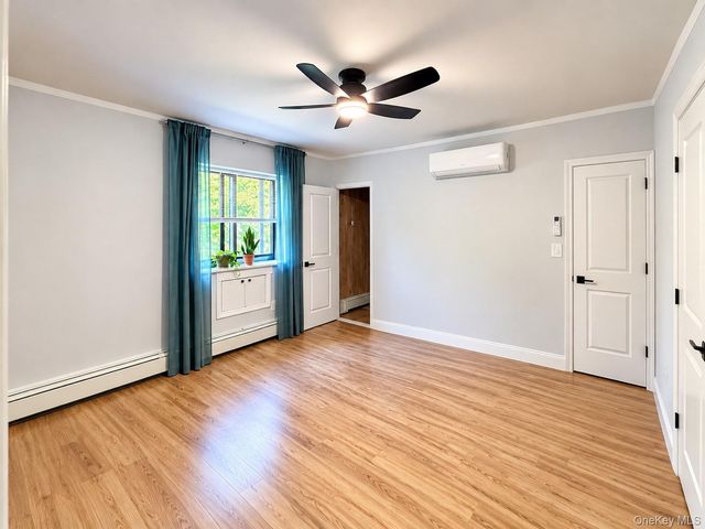 7252 Metropolitan Avenue 2B, Middle Village, NY 11379