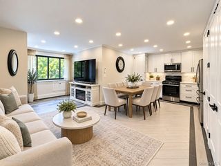 7252 Metropolitan Avenue 2B, Middle Village, NY 11379