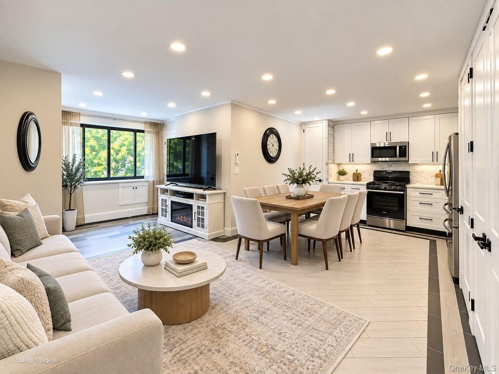 7252 Metropolitan Avenue 2B, Middle Village, NY 11379