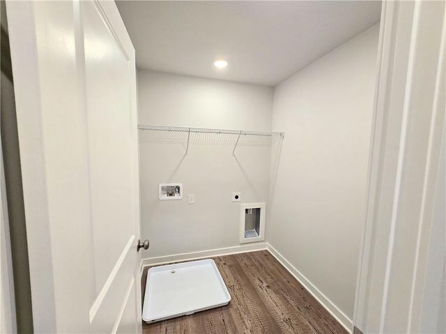 94 Whispering Oak Way, Dallas, GA 30132