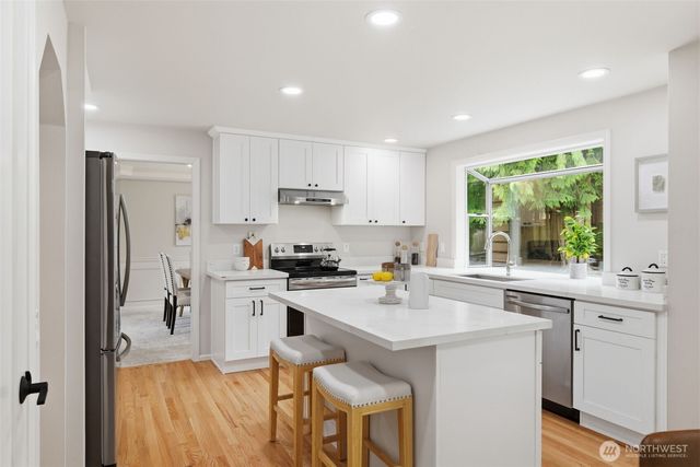 22226 NE 19th Street, Sammamish, WA 98074