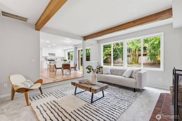 22226 NE 19th Street, Sammamish, WA 98074