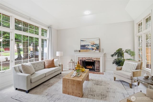 22226 NE 19th Street, Sammamish, WA 98074