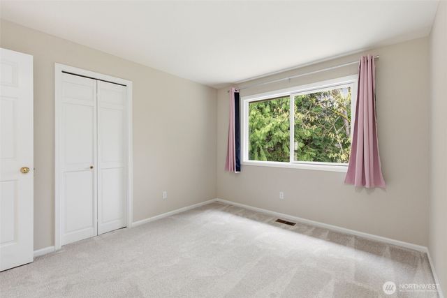 22226 NE 19th Street, Sammamish, WA 98074