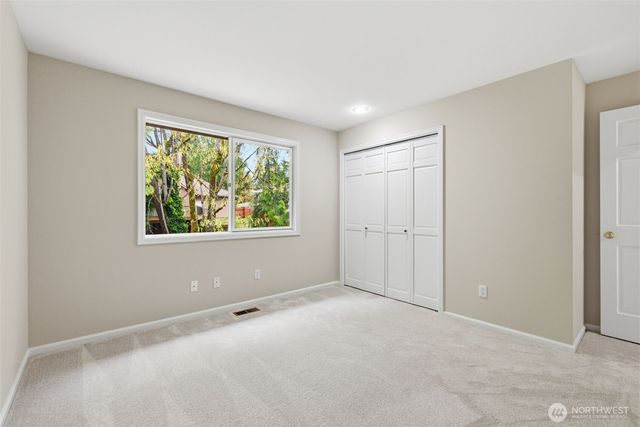 22226 NE 19th Street, Sammamish, WA 98074