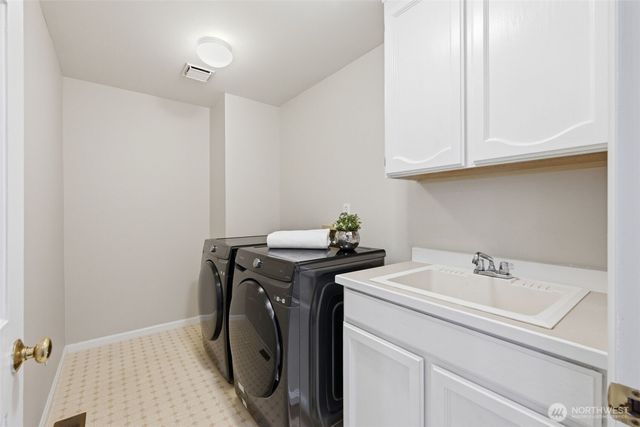 22226 NE 19th Street, Sammamish, WA 98074