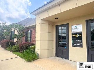1888 HUDSON CIRCLE, Monroe, LA 71201