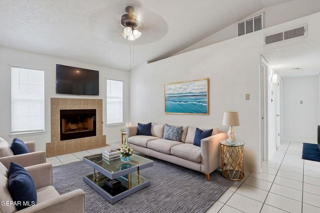 156 Lago Grande Dr Drive, Horizon City, TX 79928