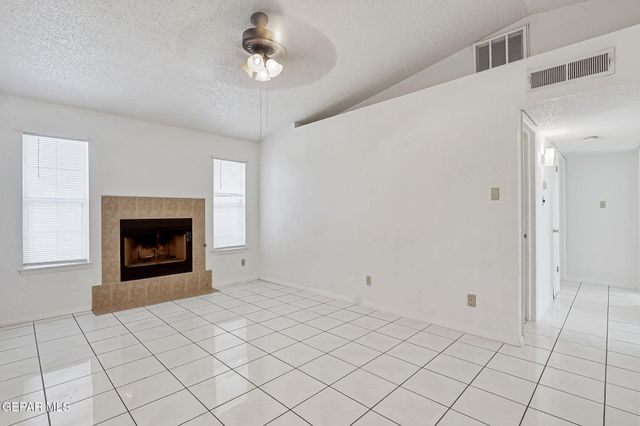 156 Lago Grande Dr Drive, Horizon City, TX 79928