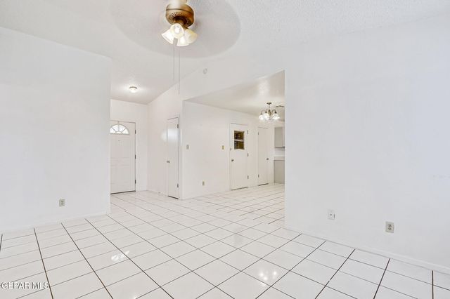 156 Lago Grande Dr Drive, Horizon City, TX 79928