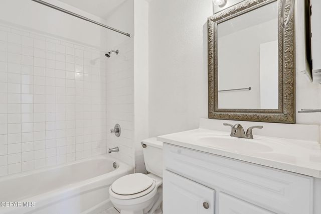 156 Lago Grande Dr Drive, Horizon City, TX 79928