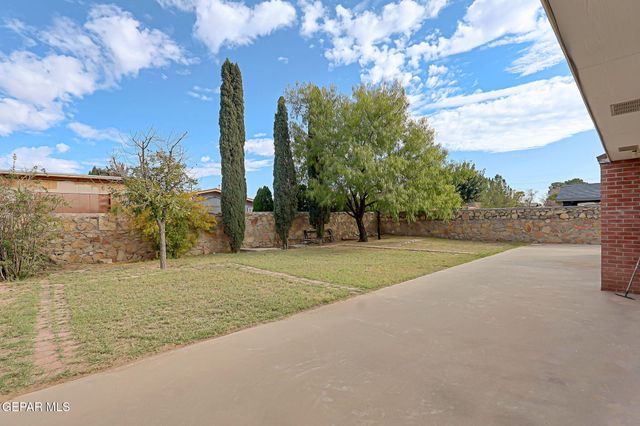 156 Lago Grande Dr Drive, Horizon City, TX 79928