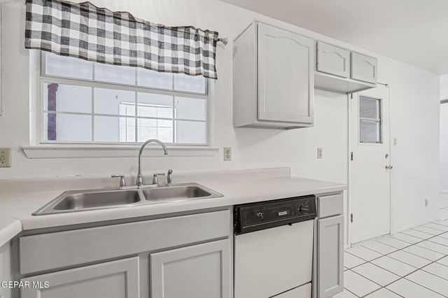 156 Lago Grande Dr Drive, Horizon City, TX 79928