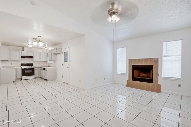 156 Lago Grande Dr Drive, Horizon City, TX 79928