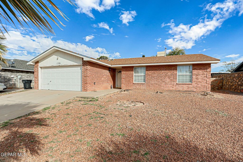 156 Lago Grande Dr Drive, Horizon City, TX 79928