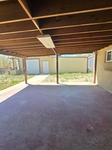 421 57th Street SW, Albuquerque, NM 87121