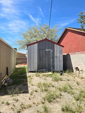 421 57th Street SW, Albuquerque, NM 87121