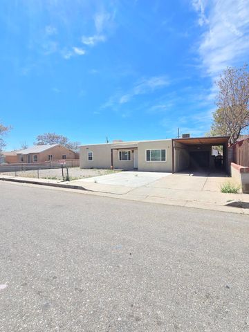 421 57th Street SW, Albuquerque, NM 87121