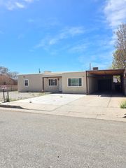421 57th Street SW, Albuquerque, NM 87121