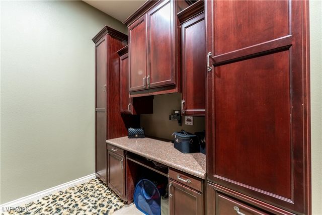 8223 Windrush Avenue, Las Vegas, NV 89117