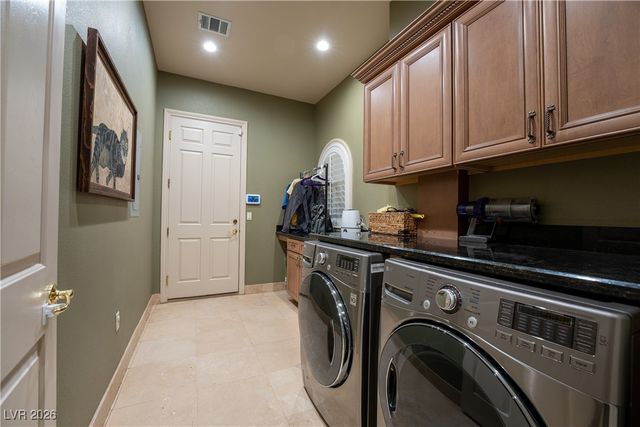 8223 Windrush Avenue, Las Vegas, NV 89117