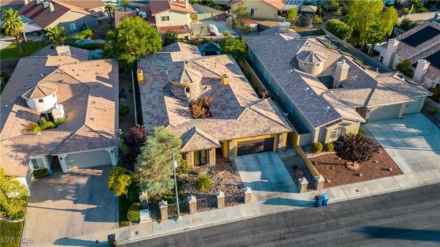 8223 Windrush Avenue, Las Vegas, NV 89117