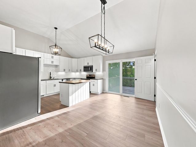 516 Collins, Frankfort, KY 40601