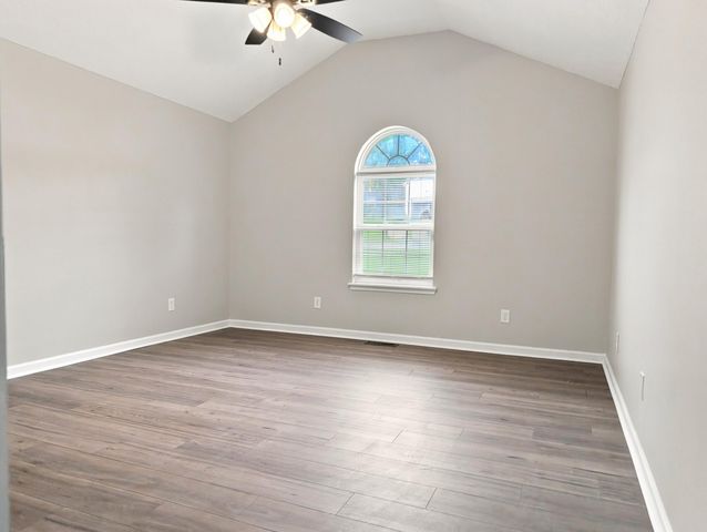 516 Collins, Frankfort, KY 40601