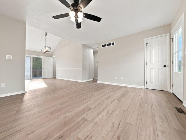 516 Collins, Frankfort, KY 40601