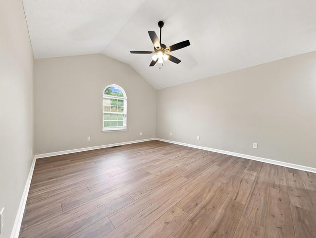 516 Collins, Frankfort, KY 40601