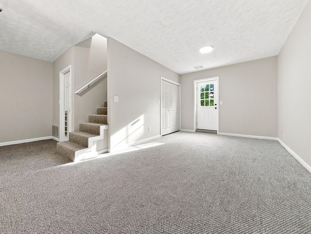 516 Collins, Frankfort, KY 40601