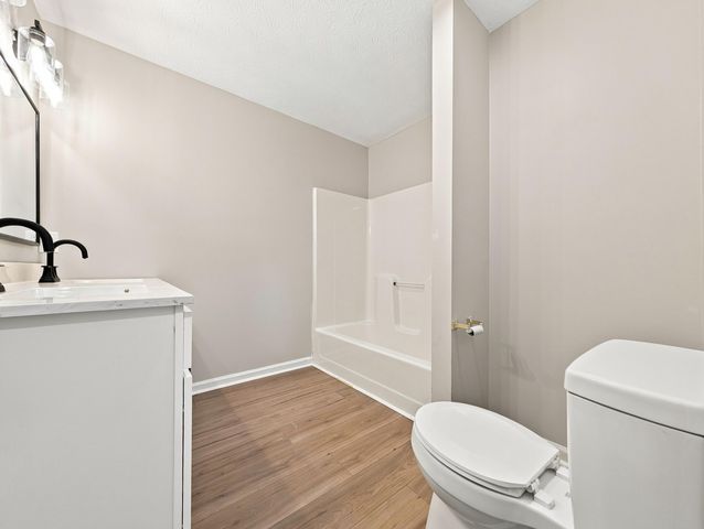 516 Collins, Frankfort, KY 40601