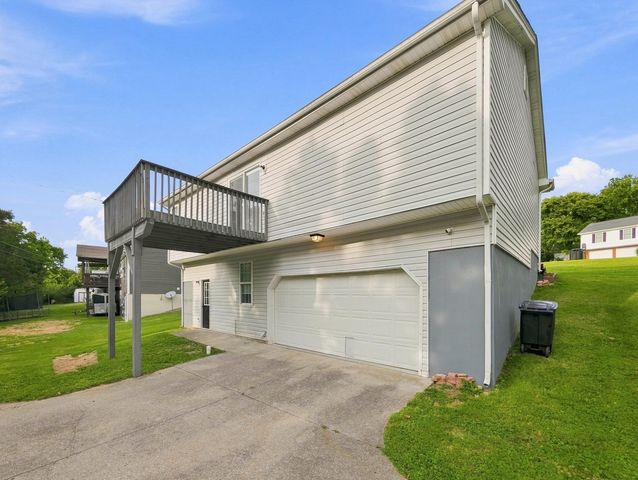 516 Collins, Frankfort, KY 40601