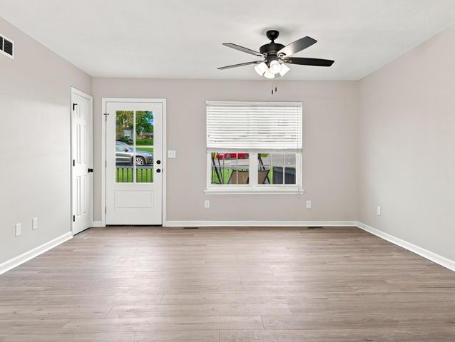 516 Collins, Frankfort, KY 40601