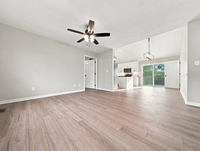 516 Collins, Frankfort, KY 40601