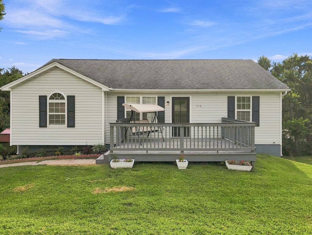 516 Collins, Frankfort, KY 40601