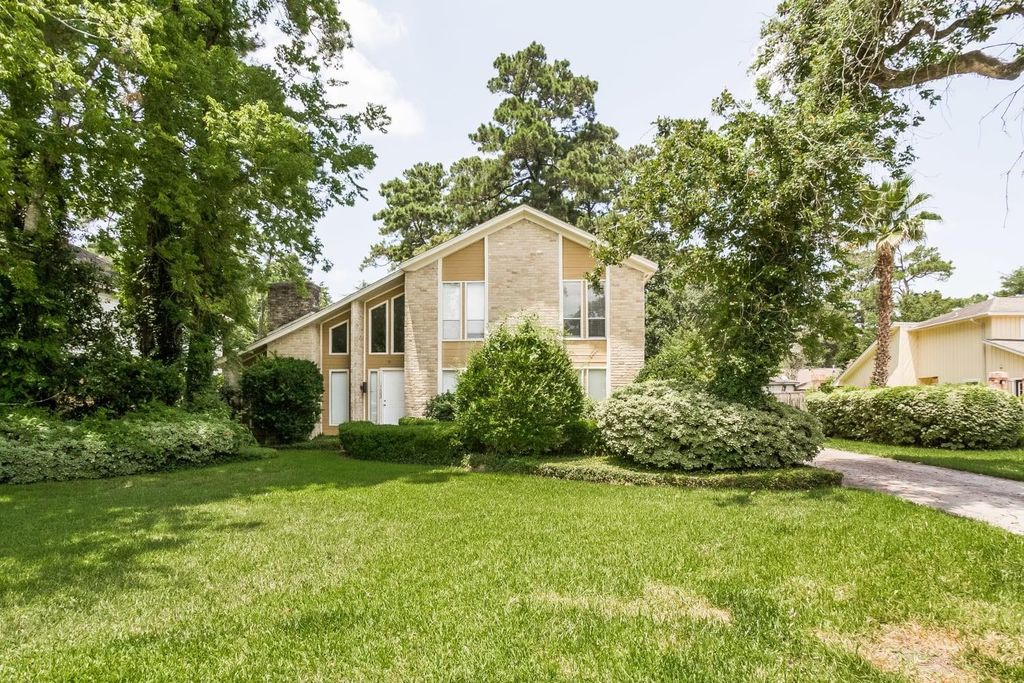 17502 Sorrel Ridge Drive, Spring, TX 77388