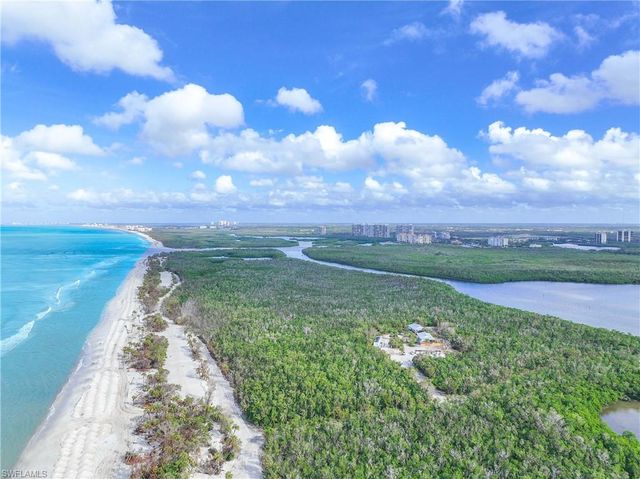 15 Bluebill AVE 103s, Naples, FL 34108