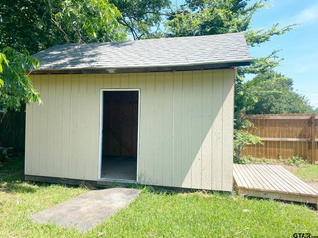 209 La Jodepa Street, Grand Saline, TX 75140