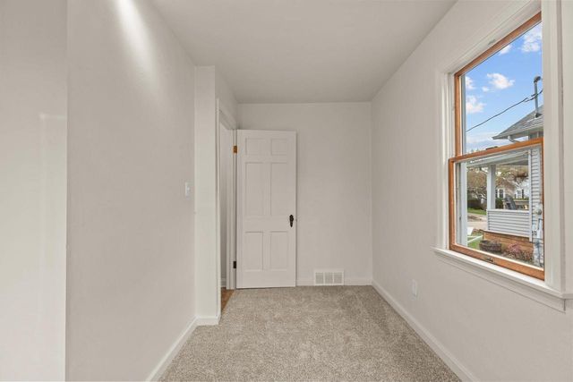 354 OAK STREET, Menasha, WI 54952