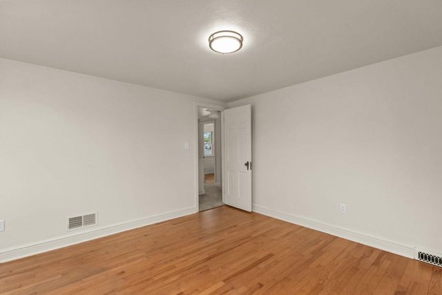 354 OAK STREET, Menasha, WI 54952