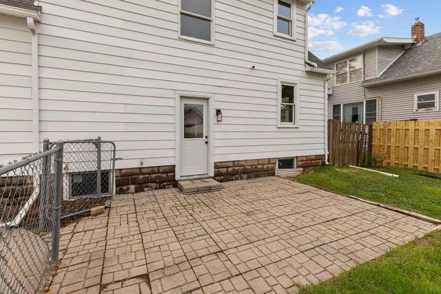 354 OAK STREET, Menasha, WI 54952