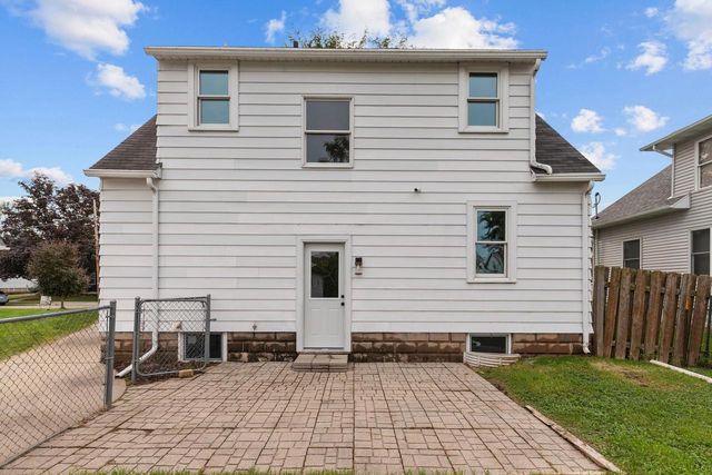 354 OAK STREET, Menasha, WI 54952