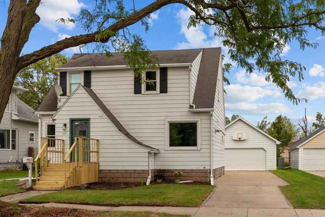 354 OAK STREET, Menasha, WI 54952